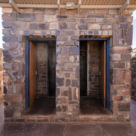 Canyon Roadhouse Campsite Fish River Canyon Quarto foto